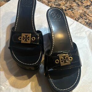 Tory Burch Black Patent Leather Slides with Gold Emblem Size 8